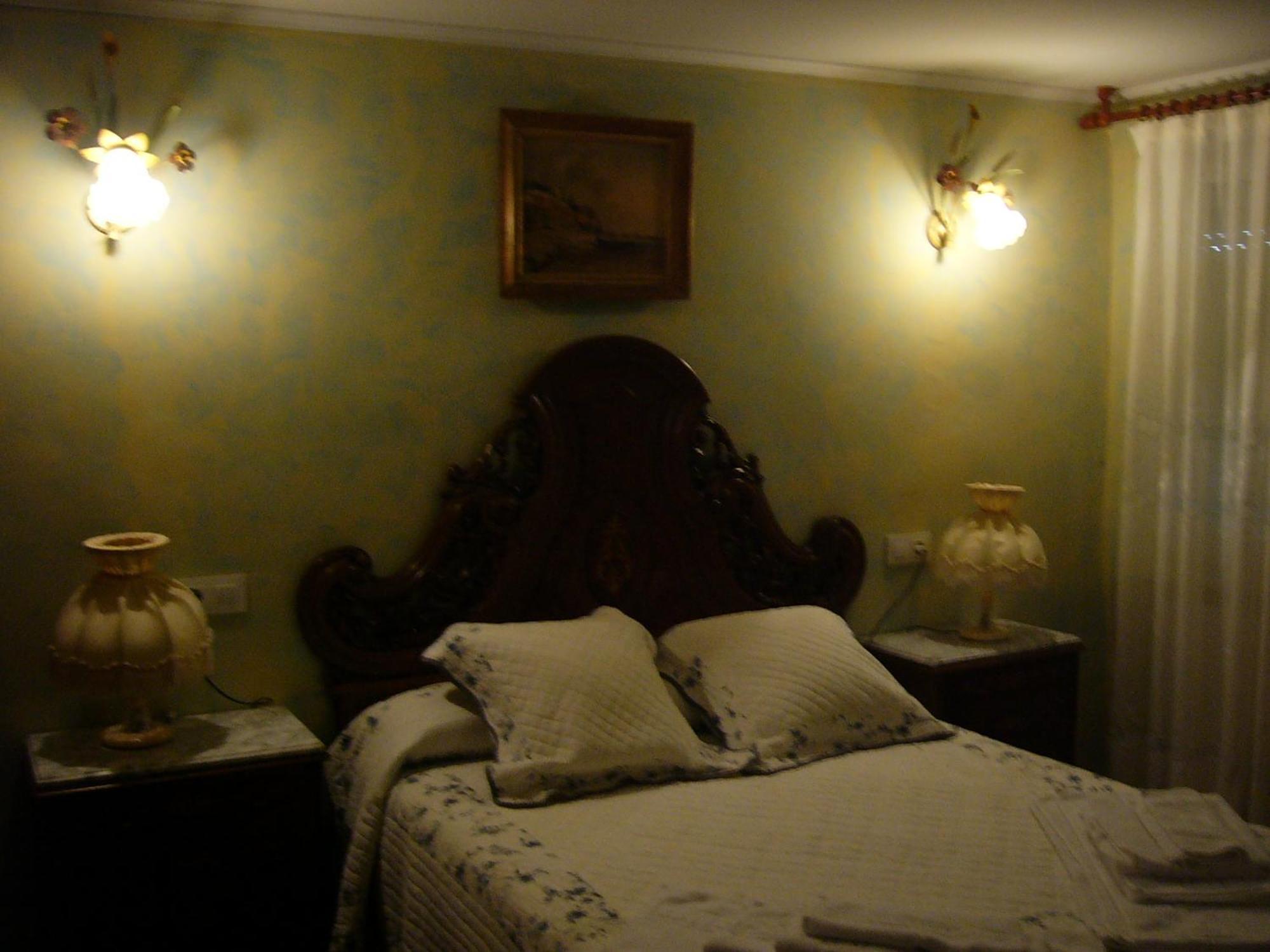 Готель Casa Victoria Ciruena Екстер'єр фото